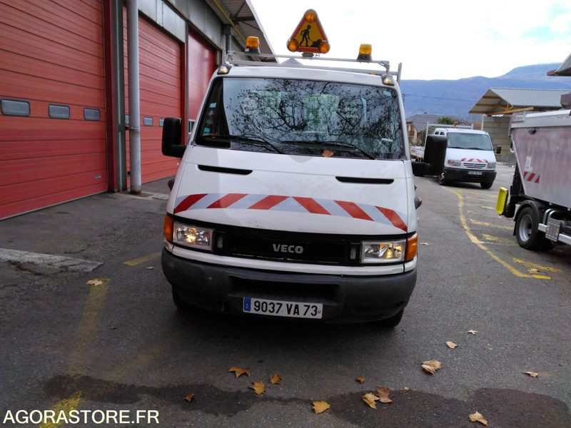 IVECO AMPLIROLL - Caja abierta furgoneta: foto 2 IVECO AMPLIROLL - Caja abierta furgoneta: foto 2
