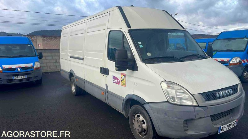 IVECO | DAILY | 2010 | 82193KM - Furgón: foto 2 IVECO | DAILY | 2010 | 82193KM - Furgón: foto 2