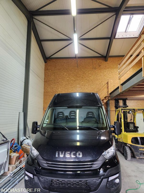 IVECO DAILY 35C21- 2017 / 170000 KM - Furgón: foto 5 IVECO DAILY 35C21- 2017 / 170000 KM - Furgón: foto 5