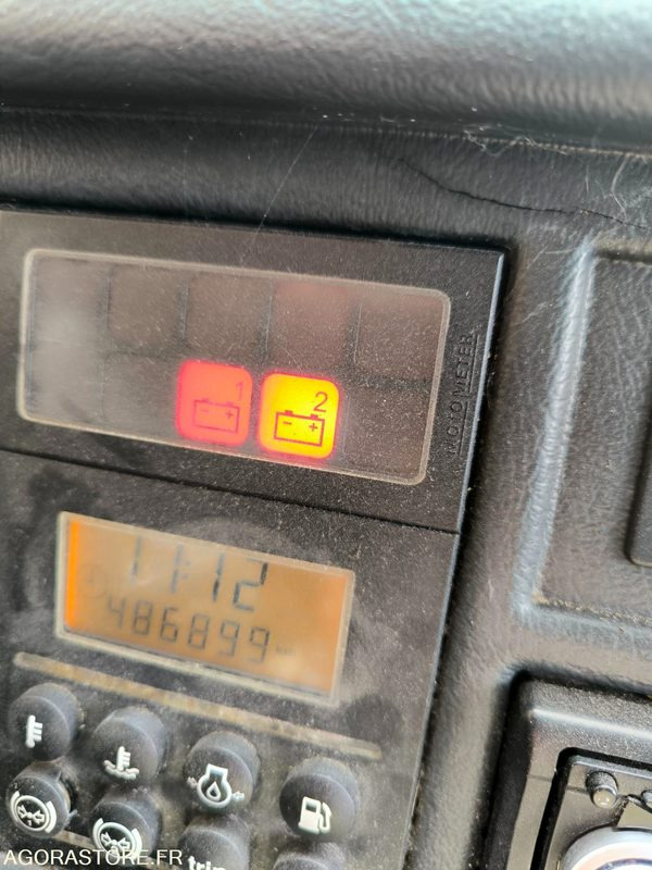 IVECO IRISBUS - 2005 - 486899km - 63 places - Autobús escolar: foto 5 IVECO IRISBUS - 2005 - 486899km - 63 places - Autobús escolar: foto 5