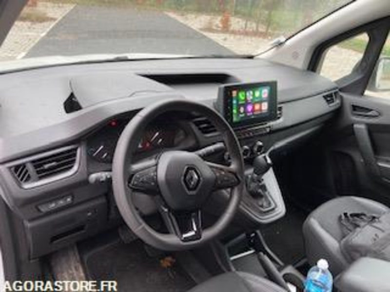 KANGOO VAN E-TECH - 2023 - 13000KMs - Furgoneta pequeña, Furgoneta eléctrica: foto 5 KANGOO VAN E-TECH - 2023 - 13000KMs - Furgoneta pequeña, Furgoneta eléctrica: foto 5