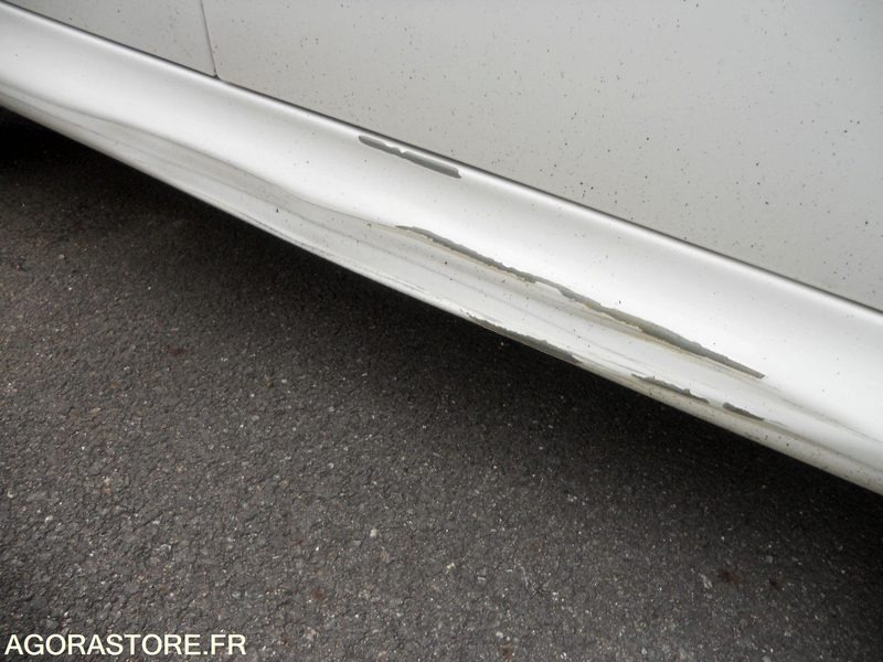 LOT 5 SLT - PEUGEOT 206+ - Coche: foto 3 LOT 5 SLT - PEUGEOT 206+ - Coche: foto 3