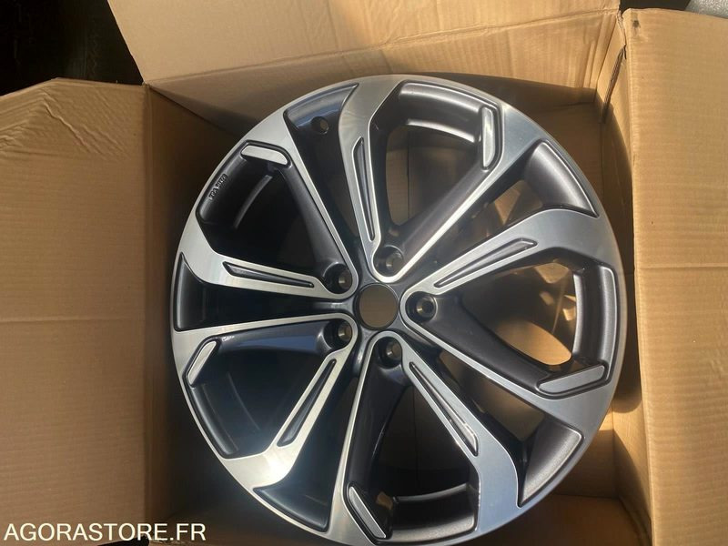 LOT DE 56 JANTES ALUMINIUM ORIGINE RENAULT ESPACE V EN 20 POUCES BI-TON - Herramienta/ Equipo: foto 5 LOT DE 56 JANTES ALUMINIUM ORIGINE RENAULT ESPACE V EN 20 POUCES BI-TON - Herramienta/ Equipo: foto 5