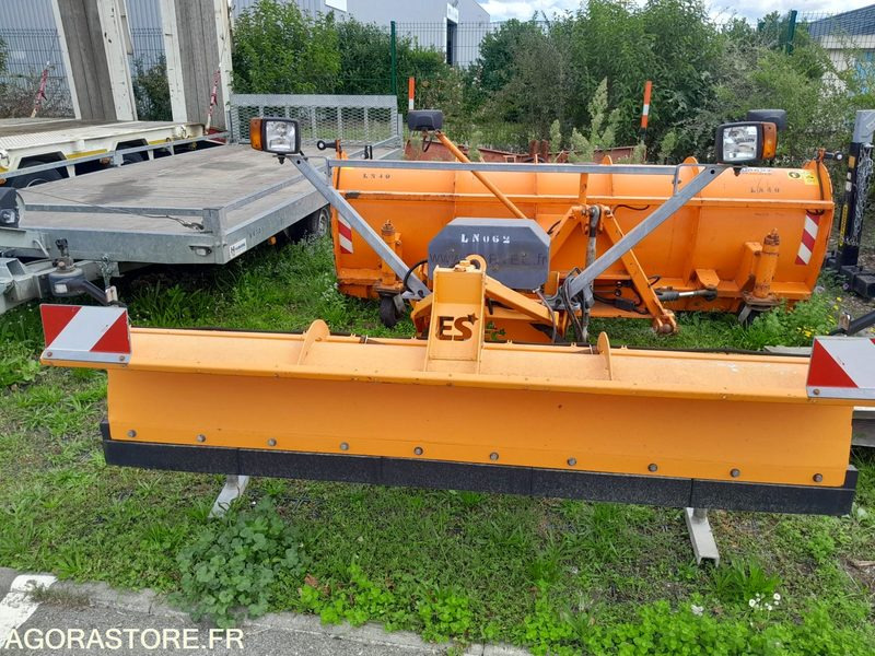 Lame à neige Europe Service Agilo25 (LN062) - Maquinaria de jardinería: foto 1 Lame à neige Europe Service Agilo25 (LN062) - Maquinaria de jardinería: foto 1