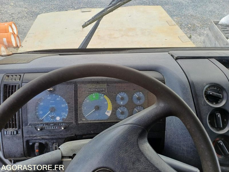 MERCEDES - ATEGO 815 - 2000 / 324 679 KM - DA177XB - Camión volquete: foto 3 MERCEDES - ATEGO 815 - 2000 / 324 679 KM - DA177XB - Camión volquete: foto 3