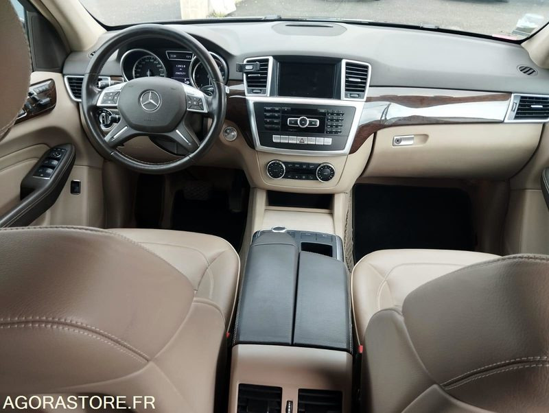 MERCEDES CLASSE ML 350 3.0 CDI BLUETEC V6 TURBO 4-MATIC - SUV/ Todoterreno: foto 5 MERCEDES CLASSE ML 350 3.0 CDI BLUETEC V6 TURBO 4-MATIC - SUV/ Todoterreno: foto 5