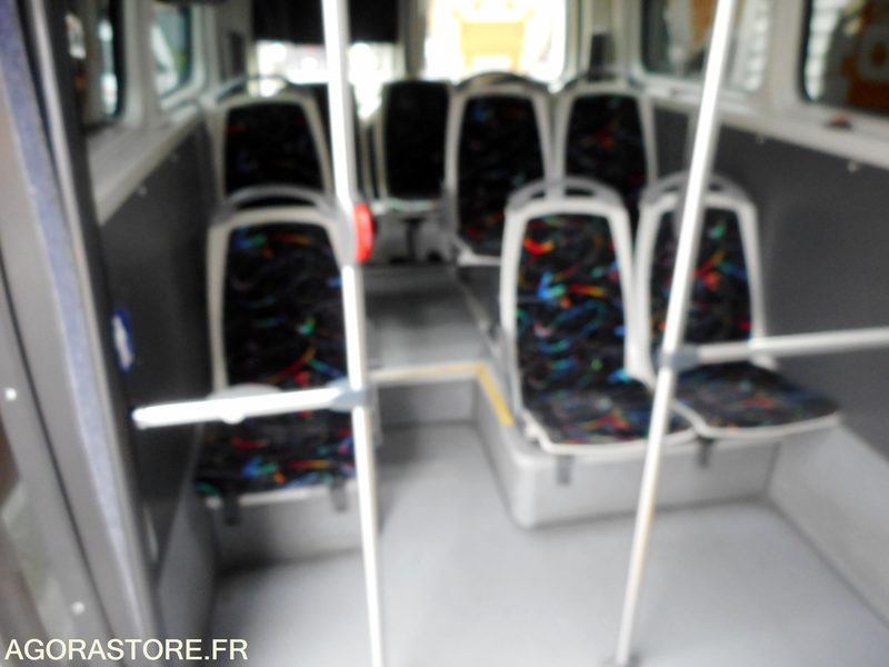 MINIBUS NAVETTE RENAULT - 2013 - 185 270 km - Minibús, Furgoneta de pasajeros: foto 4 MINIBUS NAVETTE RENAULT - 2013 - 185 270 km - Minibús, Furgoneta de pasajeros: foto 4