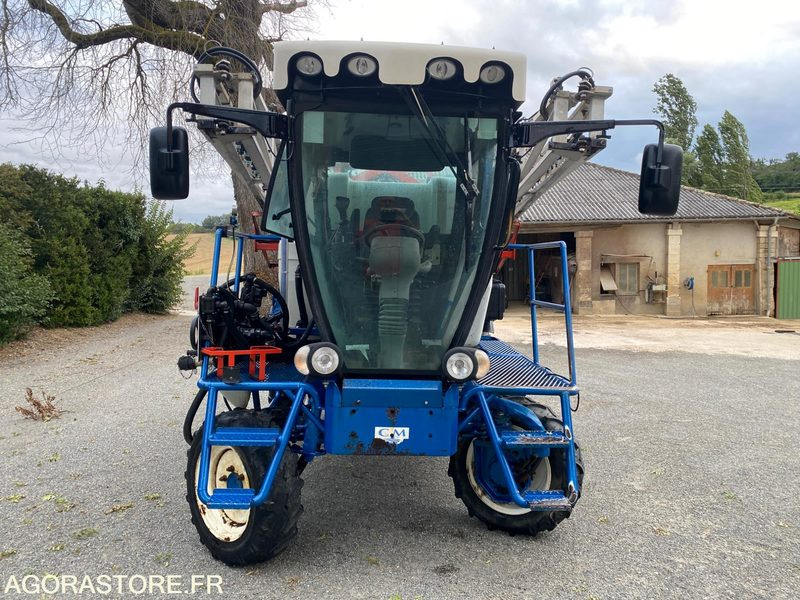 PULVE AUTOMOTEUR FREMA SATURNE - 2013 - Maquinaria agrícola: foto 2 PULVE AUTOMOTEUR FREMA SATURNE - 2013 - Maquinaria agrícola: foto 2