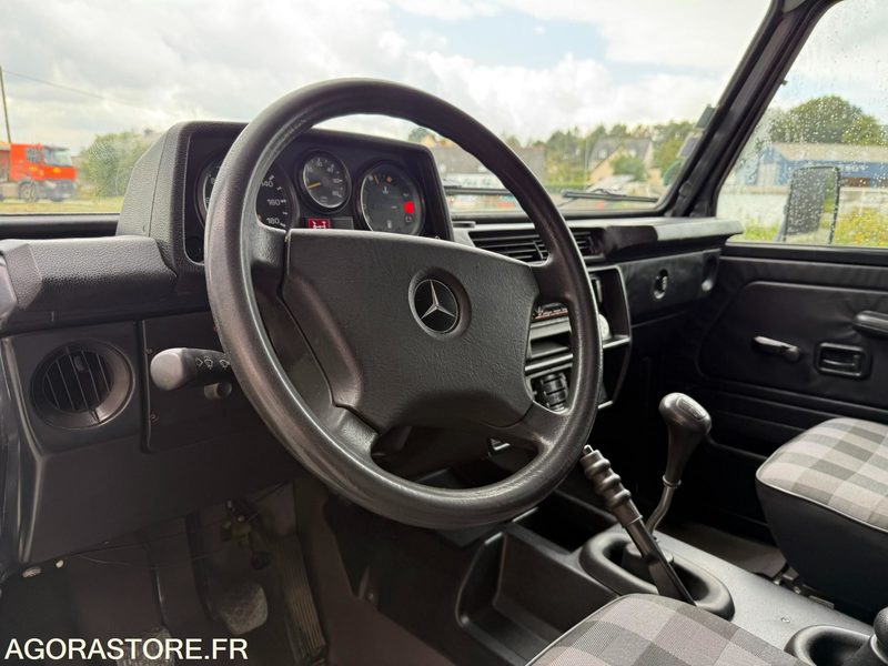 Mercedes Benz Classe G G290 (version court) 4x4 1995 - 231500 km - - SUV/ Todoterreno: foto 4 Mercedes Benz Classe G G290 (version court) 4x4 1995 - 231500 km - - SUV/ Todoterreno: foto 4