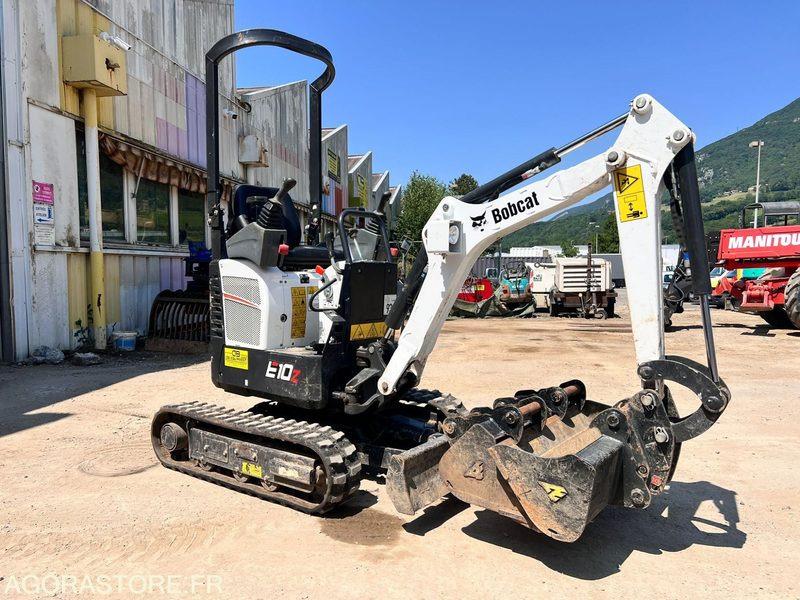 Mini-pelle 1T Bobcat E10 Z comme neuve - Année 2023 - 135heures - Excavadora: foto 4 Mini-pelle 1T Bobcat E10 Z comme neuve - Année 2023 - 135heures - Excavadora: foto 4