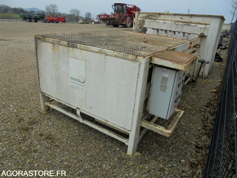 COMPACTEUR DECHET - PRESSOR AN 2006 - Otros maquinaria: foto 2 COMPACTEUR DECHET - PRESSOR AN 2006 - Otros maquinaria: foto 2