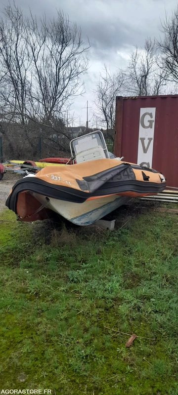 Zodiac Bayer Semi-rigide 5.80 + remorque route - Otros maquinaria: foto 4 Zodiac Bayer Semi-rigide 5.80 + remorque route - Otros maquinaria: foto 4