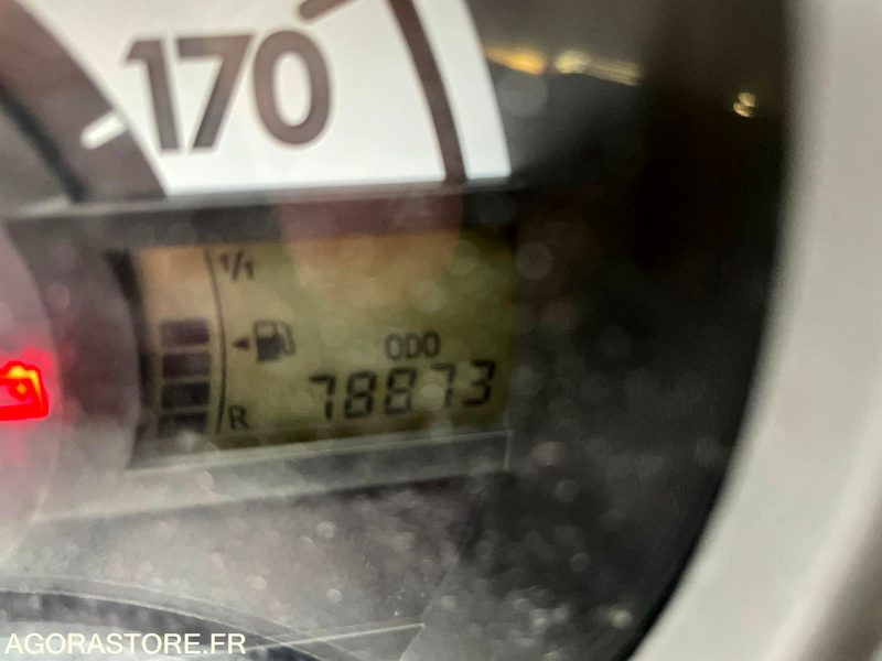 PEUGEOT 107 CL-310-LQ - Coche: foto 5 PEUGEOT 107 CL-310-LQ - Coche: foto 5