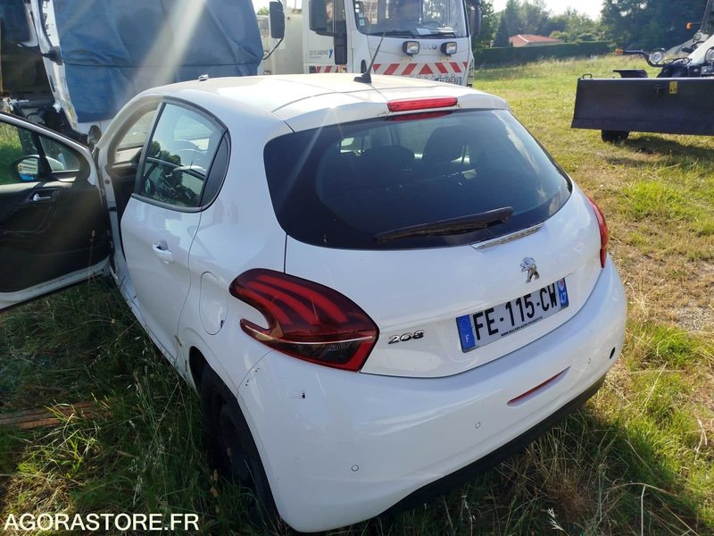 PEUGEOT 208 - 2019 - 232606 KM - Coche: foto 4 PEUGEOT 208 - 2019 - 232606 KM - Coche: foto 4