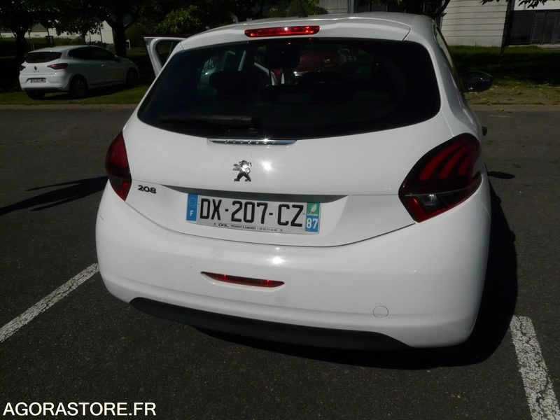 PEUGEOT 208 DX207CZ - Coche: foto 2 PEUGEOT 208 DX207CZ - Coche: foto 2