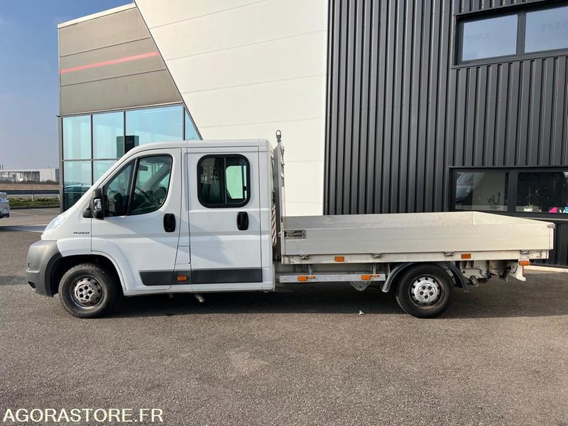 PEUGEOT BOXER CAMION PLATE-FORME/CHÂSSIS 2.2 HDI 120 - Furgoneta pequeña: foto 1 PEUGEOT BOXER CAMION PLATE-FORME/CHÂSSIS 2.2 HDI 120 - Furgoneta pequeña: foto 1