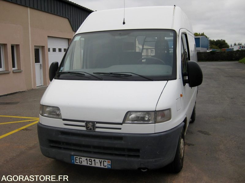 PEUGEOT BOXER - Furgón: foto 1 PEUGEOT BOXER - Furgón: foto 1