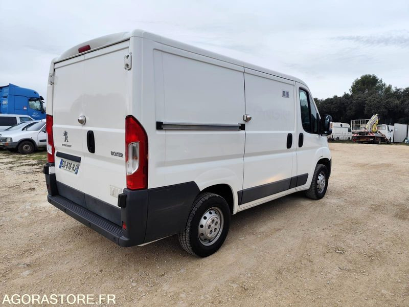 PEUGEOT BOXER L1H1 2.0 BlueHDi 110CH - 2017 - 239000KMS - Furgoneta pequeña: foto 2 PEUGEOT BOXER L1H1 2.0 BlueHDi 110CH - 2017 - 239000KMS - Furgoneta pequeña: foto 2