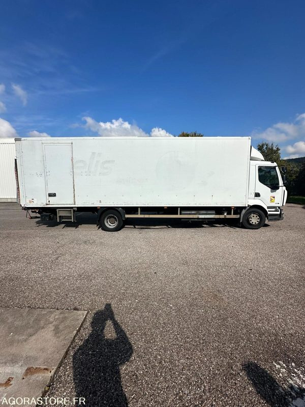 PORTEUR ROUTIER - RENAULT - MIDLUM - 2008 / 862 960 KM - 679AKV54 - Camión caja cerrada: foto 4 PORTEUR ROUTIER - RENAULT - MIDLUM - 2008 / 862 960 KM - 679AKV54 - Camión caja cerrada: foto 4