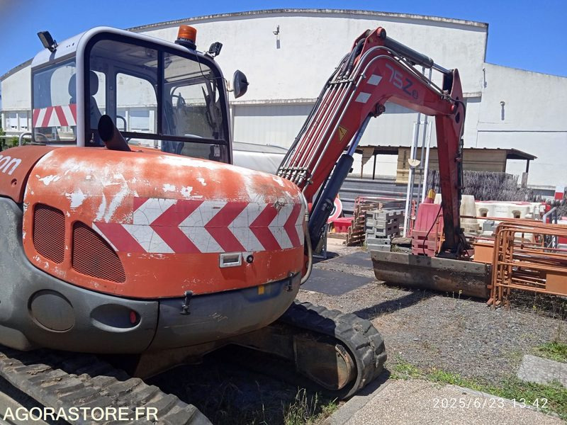 Pelle à chenilles NEUSON avec 4 godets 10100 heures 2008 - Excavadora: foto 4 Pelle à chenilles NEUSON avec 4 godets 10100 heures 2008 - Excavadora: foto 4