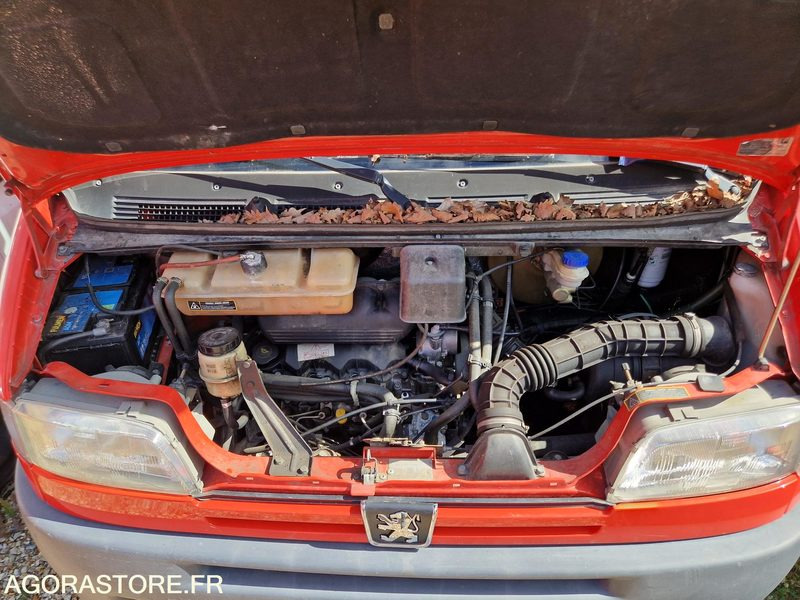 Peugeot Boxer- 2000 - 43336 - 3275XC27 - Furgón: foto 3 Peugeot Boxer- 2000 - 43336 - 3275XC27 - Furgón: foto 3