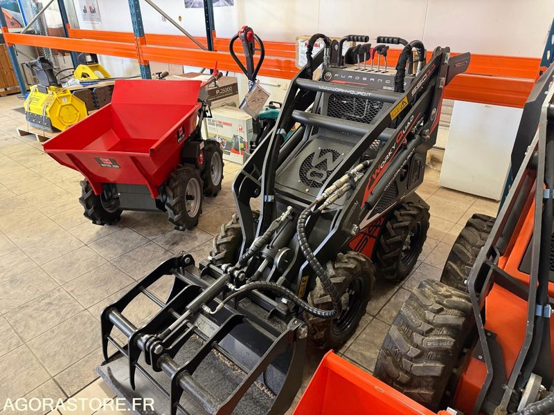 Porte outils SSQ11 PUROSANGUE Worky quad Plus Essence NEUF - Maquinaria de jardinería: foto 1 Porte outils SSQ11 PUROSANGUE Worky quad Plus Essence NEUF - Maquinaria de jardinería: foto 1