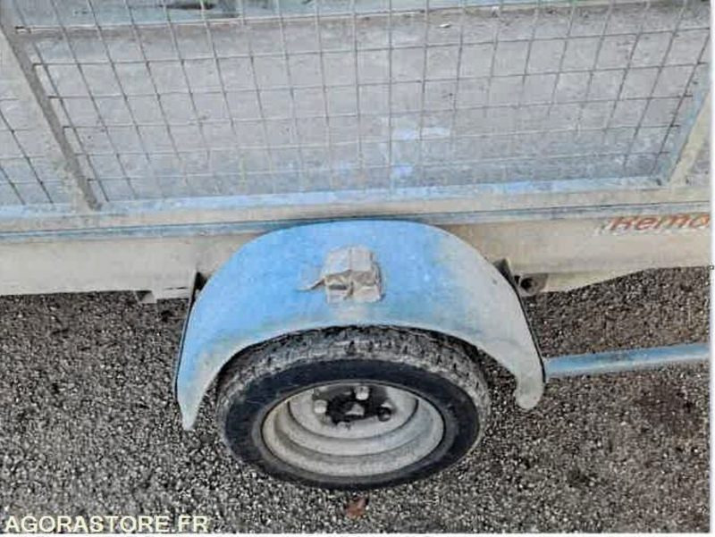 REMORQUE FREINEE AVEC CARTE GRISE - Maquinaria de jardinería: foto 1 REMORQUE FREINEE AVEC CARTE GRISE - Maquinaria de jardinería: foto 1
