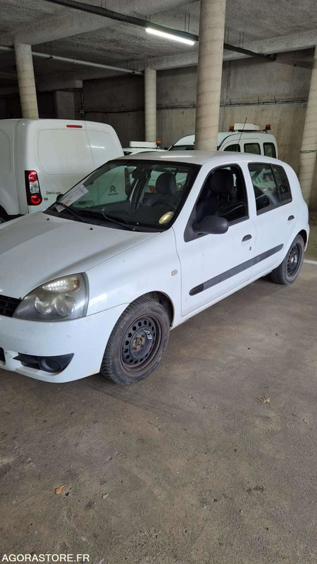 Coche RENAULT CLIO - 2007 - 183740KM: foto 1