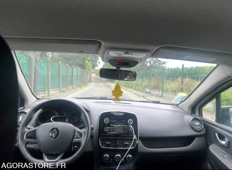 RENAULT CLIO SOCIÉTÉ 235 000 KM - 2017 - Coche: foto 5 RENAULT CLIO SOCIÉTÉ 235 000 KM - 2017 - Coche: foto 5