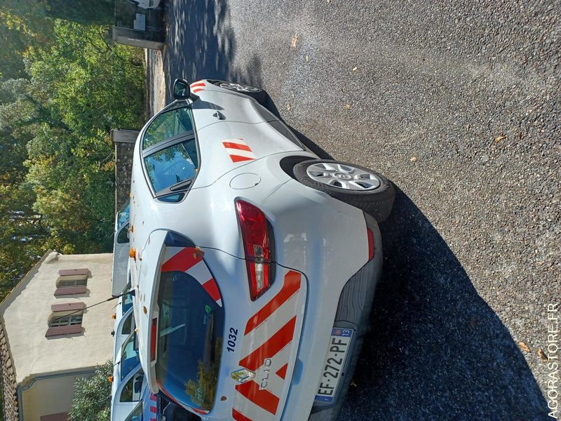 RENAULT CLIO SOCIETE / REF SCP : 1032 - Coche: foto 2 RENAULT CLIO SOCIETE / REF SCP : 1032 - Coche: foto 2