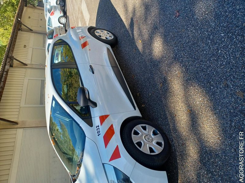 RENAULT CLIO SOCIETE / REF SCP : 1032 - Coche: foto 3 RENAULT CLIO SOCIETE / REF SCP : 1032 - Coche: foto 3