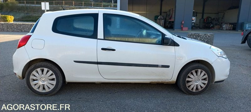Coche RENAULT CLIO SOCIETE de 2011 - 203 500 km (R30359): foto 1