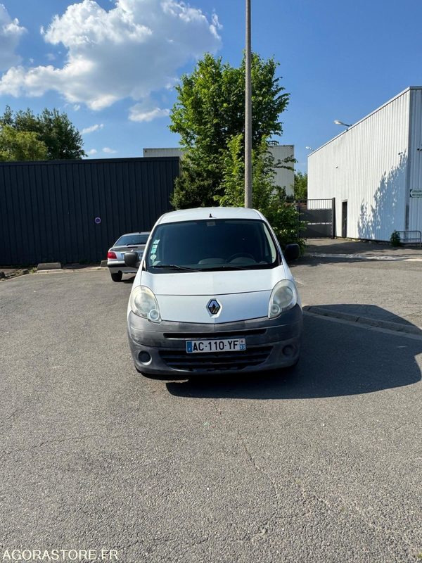 RENAULT KANGOO 1.6 90 ESSENCE - 31 000 KM - 2009 - Furgoneta pequeña: foto 5 RENAULT KANGOO 1.6 90 ESSENCE - 31 000 KM - 2009 - Furgoneta pequeña: foto 5
