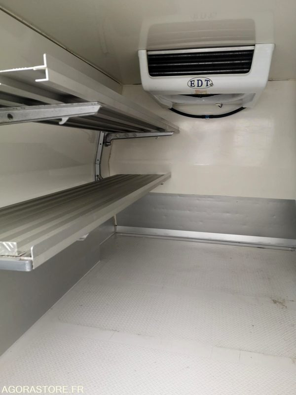 Furgoneta pequeña RENAULT KANGOO FRIGORIFIQUE: foto 7 Furgoneta pequeña RENAULT KANGOO FRIGORIFIQUE: foto 7