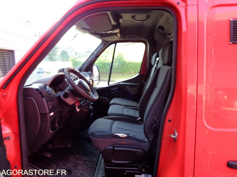 RENAULT MASTER CN.829.RR - Ambulancia: foto 4 RENAULT MASTER CN.829.RR - Ambulancia: foto 4