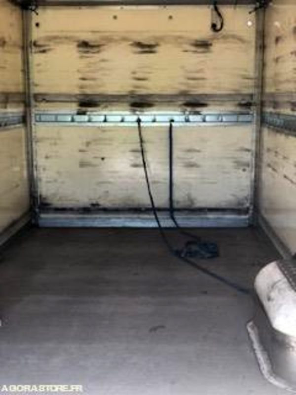 RENAULT MASTER / non roulant / 550 000Km - 2016 - Furgón: foto 3 RENAULT MASTER / non roulant / 550 000Km - 2016 - Furgón: foto 3