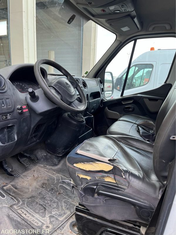 RENAULT Master VU 4p Master CA GC F350 - 218571 KM (P1510075) - Furgón: foto 1 RENAULT Master VU 4p Master CA GC F350 - 218571 KM (P1510075) - Furgón: foto 1