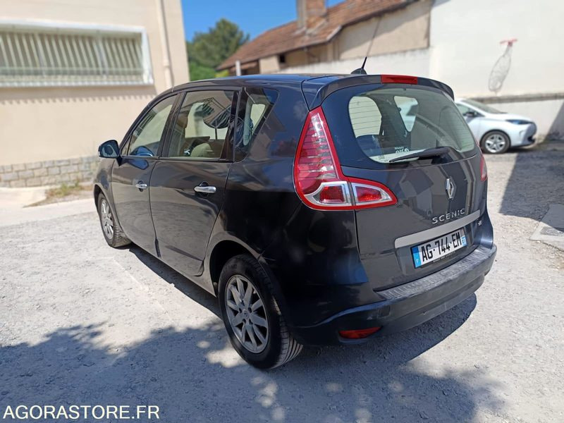 RENAULT SCENIC - 2009 - 154900KMS - Coche: foto 5 RENAULT SCENIC - 2009 - 154900KMS - Coche: foto 5
