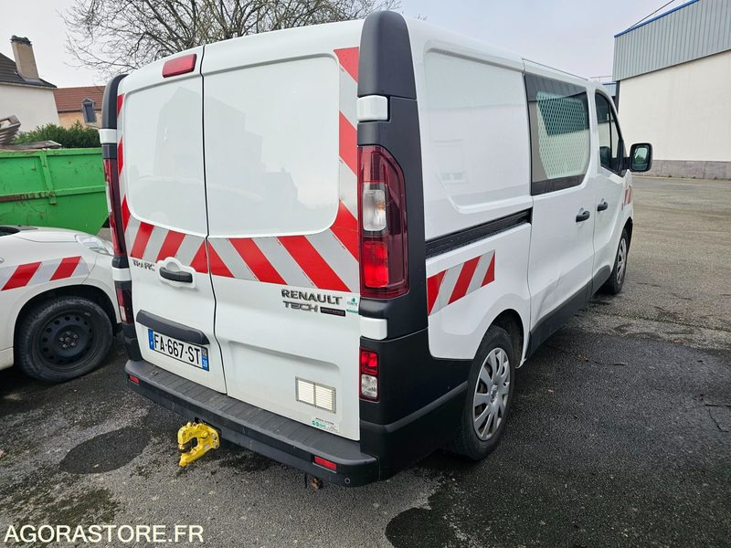 RENAULT TRAFIC - 2018 - 173355KM - FA667ST - Furgón: foto 3 RENAULT TRAFIC - 2018 - 173355KM - FA667ST - Furgón: foto 3