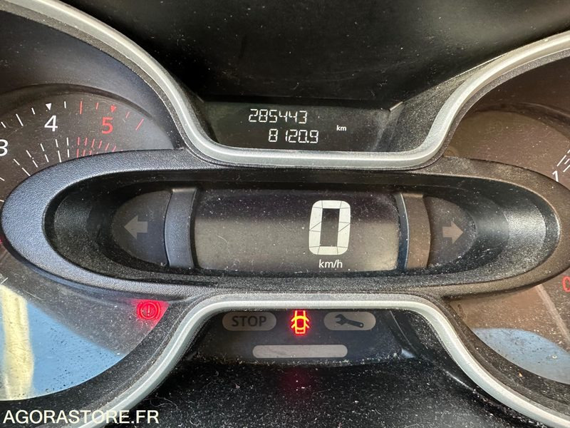 RENAULT - TRAFIC L2H1 - 2017 / 286000 KM - Furgón: foto 4 RENAULT - TRAFIC L2H1 - 2017 / 286000 KM - Furgón: foto 4