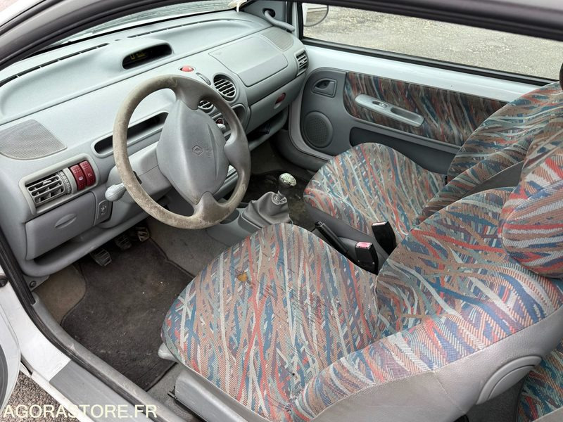 RENAULT TWINGO - 2002 - 158000KM - Coche: foto 5 RENAULT TWINGO - 2002 - 158000KM - Coche: foto 5