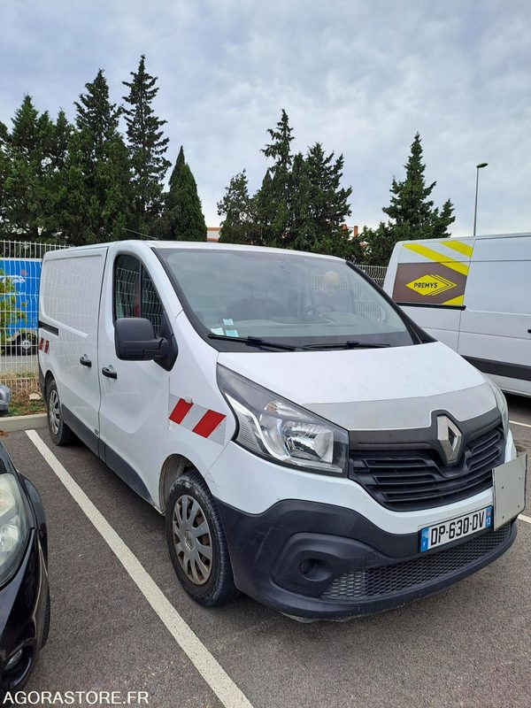 RENAULT Trafic VU 4p Fourgon FG-GCF L1 - 2015 - 313823 KM - P1511325 - Furgón: foto 1 RENAULT Trafic VU 4p Fourgon FG-GCF L1 - 2015 - 313823 KM - P1511325 - Furgón: foto 1