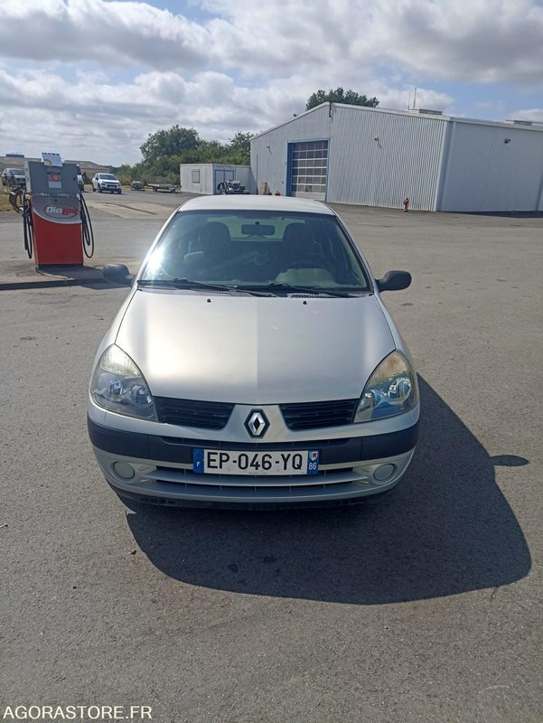 Renault Clio 2 1.5 dCi - 107100kms - 2004 - Coche: foto 1 Renault Clio 2 1.5 dCi - 107100kms - 2004 - Coche: foto 1