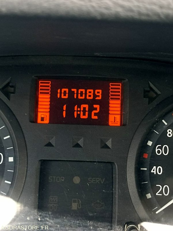 Renault Clio 2 1.5 dCi - 107100kms - 2004 - Coche: foto 5 Renault Clio 2 1.5 dCi - 107100kms - 2004 - Coche: foto 5