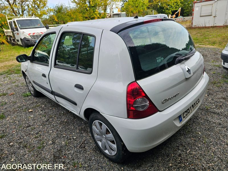Renault Clio - 2008 - 151507km - 2987WX28 - Coche: foto 4 Renault Clio - 2008 - 151507km - 2987WX28 - Coche: foto 4