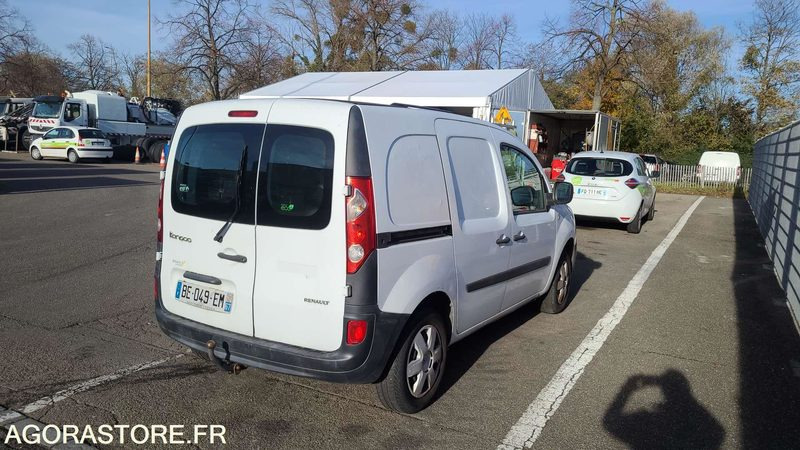 Renault Kangoo - 2011 - 125072kms - BE049EM - Furgoneta pequeña: foto 2 Renault Kangoo - 2011 - 125072kms - BE049EM - Furgoneta pequeña: foto 2