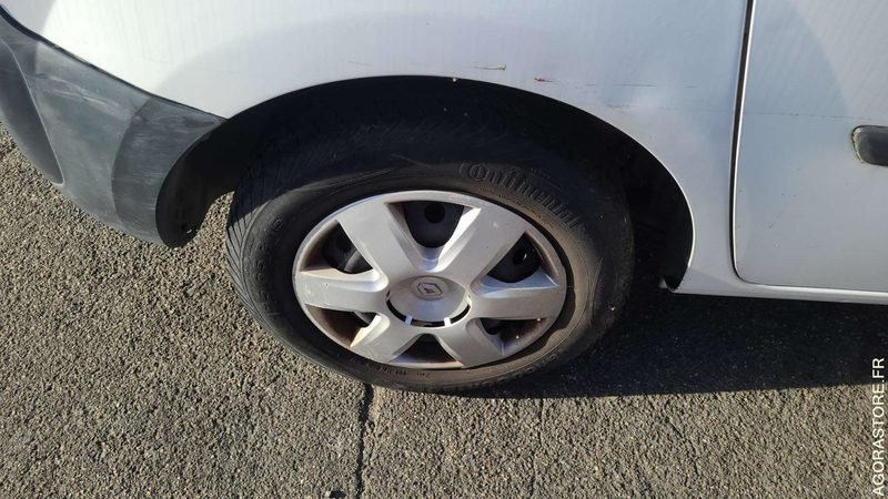 Furgoneta pequeña Renault Kangoo - 2011 - 125072kms - BE049EM: foto 17 Furgoneta pequeña Renault Kangoo - 2011 - 125072kms - BE049EM: foto 17