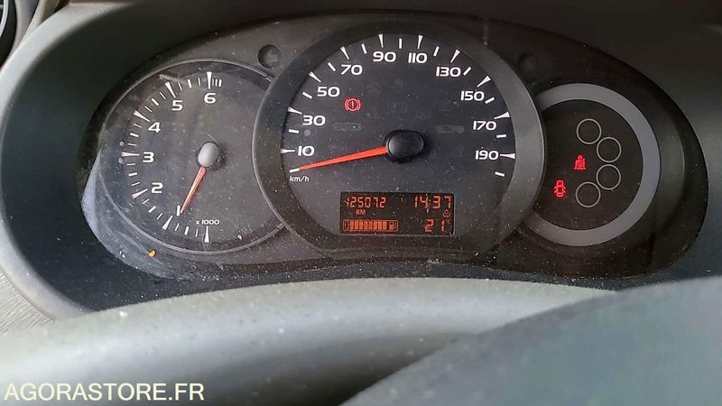 Furgoneta pequeña Renault Kangoo - 2011 - 125072kms - BE049EM: foto 16 Furgoneta pequeña Renault Kangoo - 2011 - 125072kms - BE049EM: foto 16