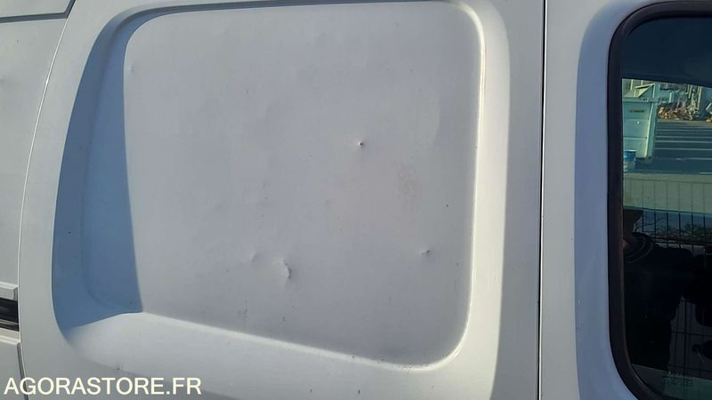 Furgoneta pequeña Renault Kangoo - 2011 - 125072kms - BE049EM: foto 25 Furgoneta pequeña Renault Kangoo - 2011 - 125072kms - BE049EM: foto 25