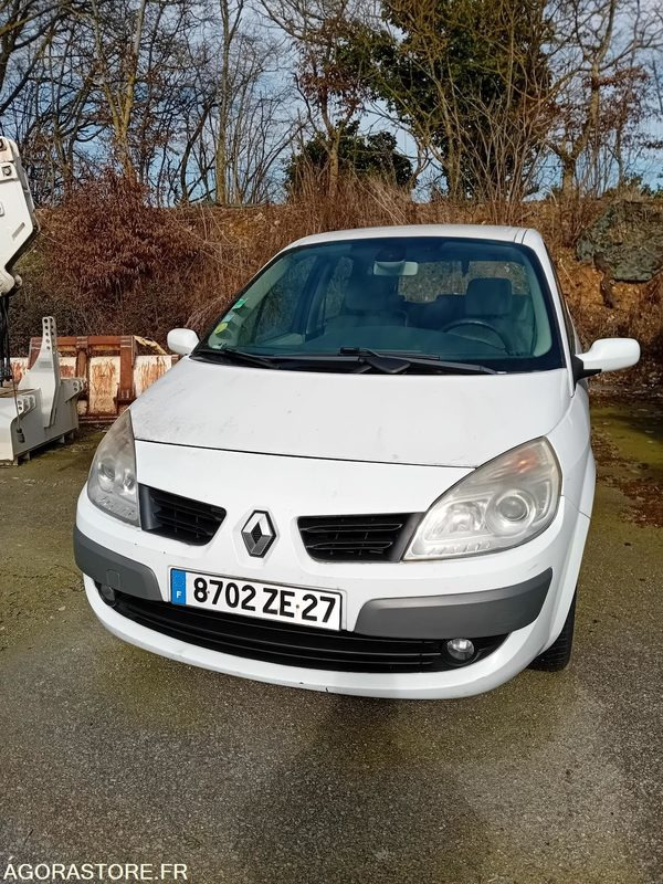 Renault Scénic 2 - 2007 - 186706 kms - Coche: foto 3 Renault Scénic 2 - 2007 - 186706 kms - Coche: foto 3